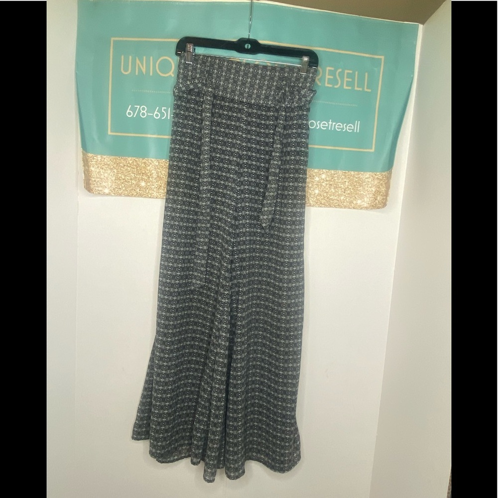 Black and white print Truth pants size Medium